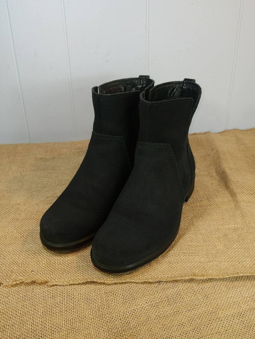 ECCO Touch 15 Women's Suede Leather Ankle Boots Sz 38EU/7.5US, Black